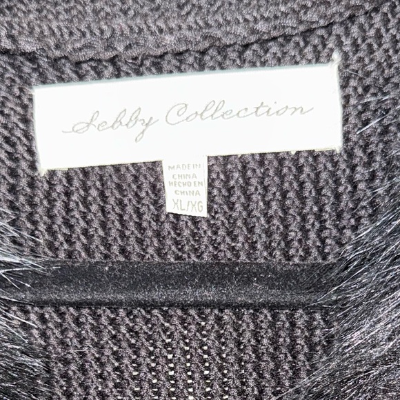 Faux Fur Black Vest - Picture 2 of 3